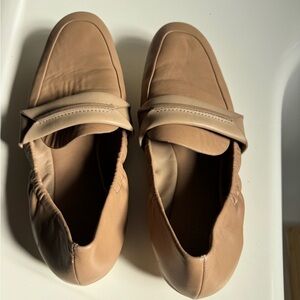 Mercedes Castillo Erin Beige Nude Leather Ballet Slip On Loafer size 10/40